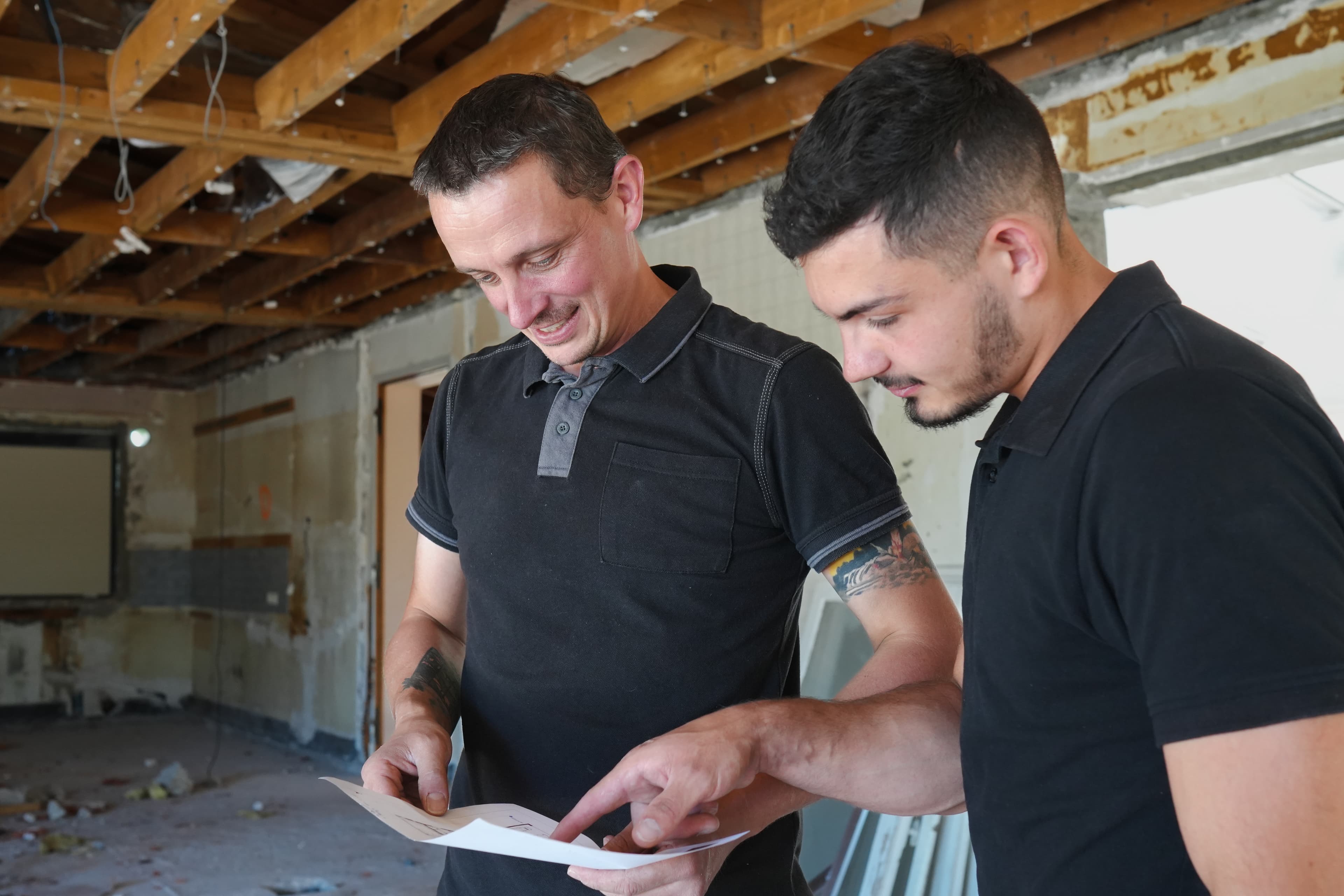 Jérémy PCR en consultation sur un chantier de rénovation en Auvergne