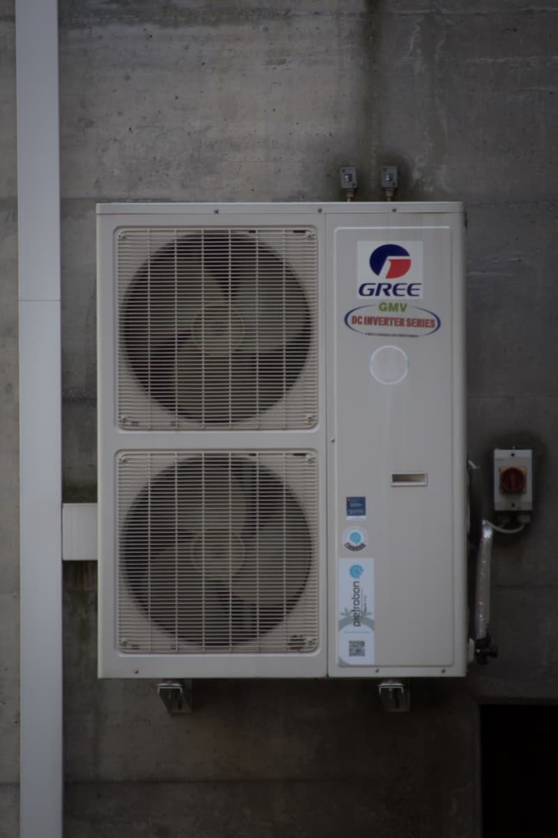 Climatisation réversible installée par PCR